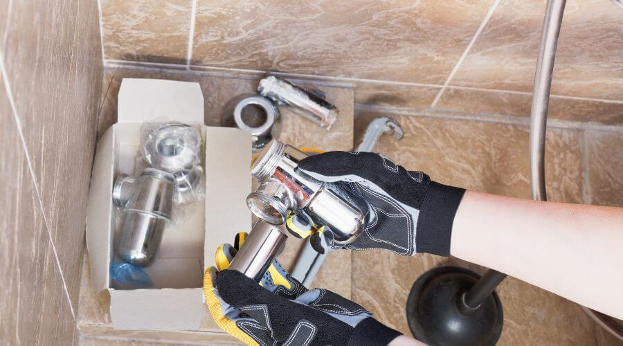 Professional gutter cleaning in Madeline, CA